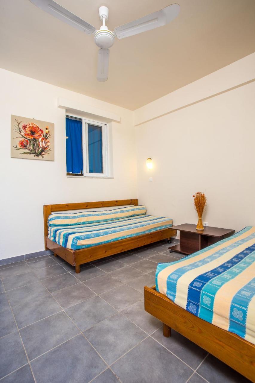 Irinna Hotel-Apartments Фалираки Екстериор снимка